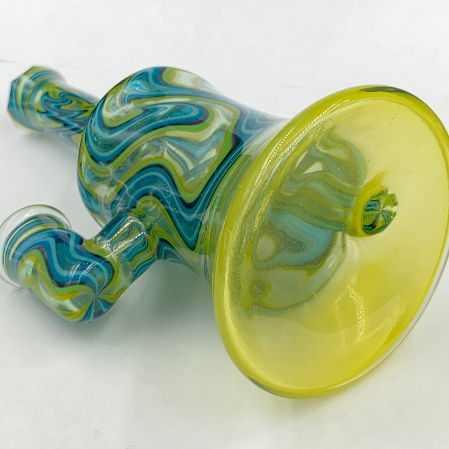 Notorious YIG - Faceted Wigwag Banger Hanger
