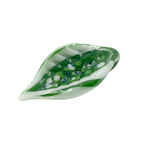 Livin_Glass - Leaf Pendant | Shamrock Green & Star White